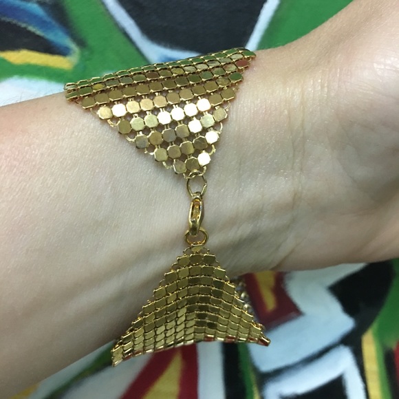 💋Shiny Gold Bracelet - Lovely! - Picture 6 of 6
